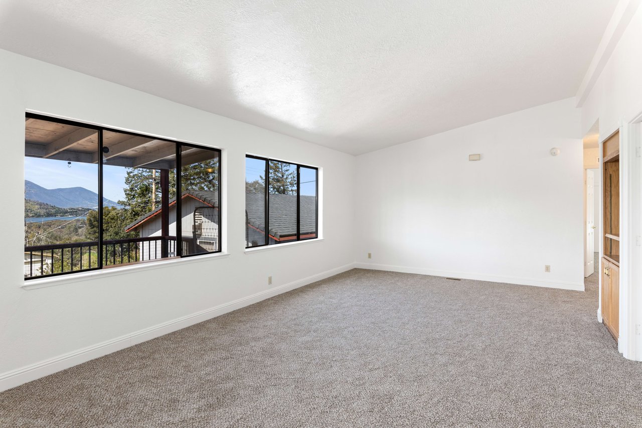15669 20th Avenue, Clearlake