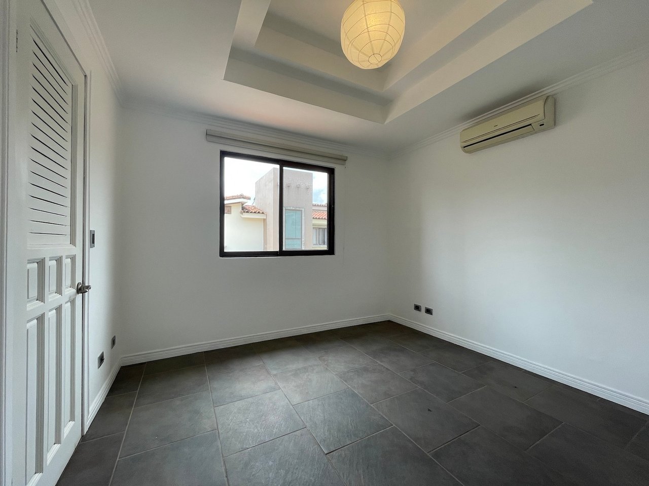 Modern Colonial Townhouse, Ciudad Colon, San Jose