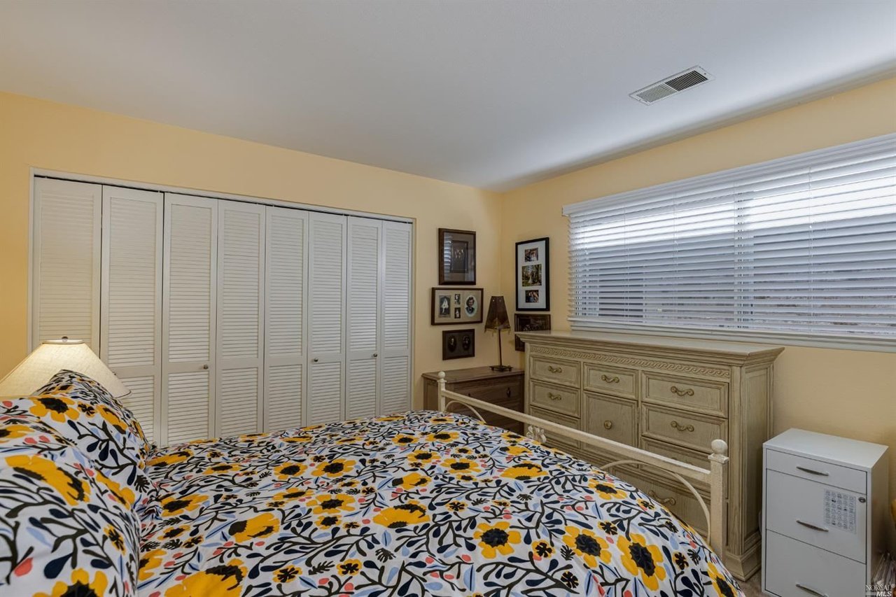 373 Rockgreen Pl