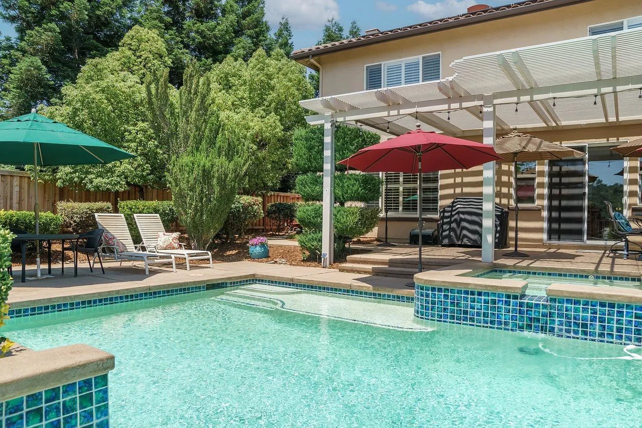 2652 Aberdeen Lane