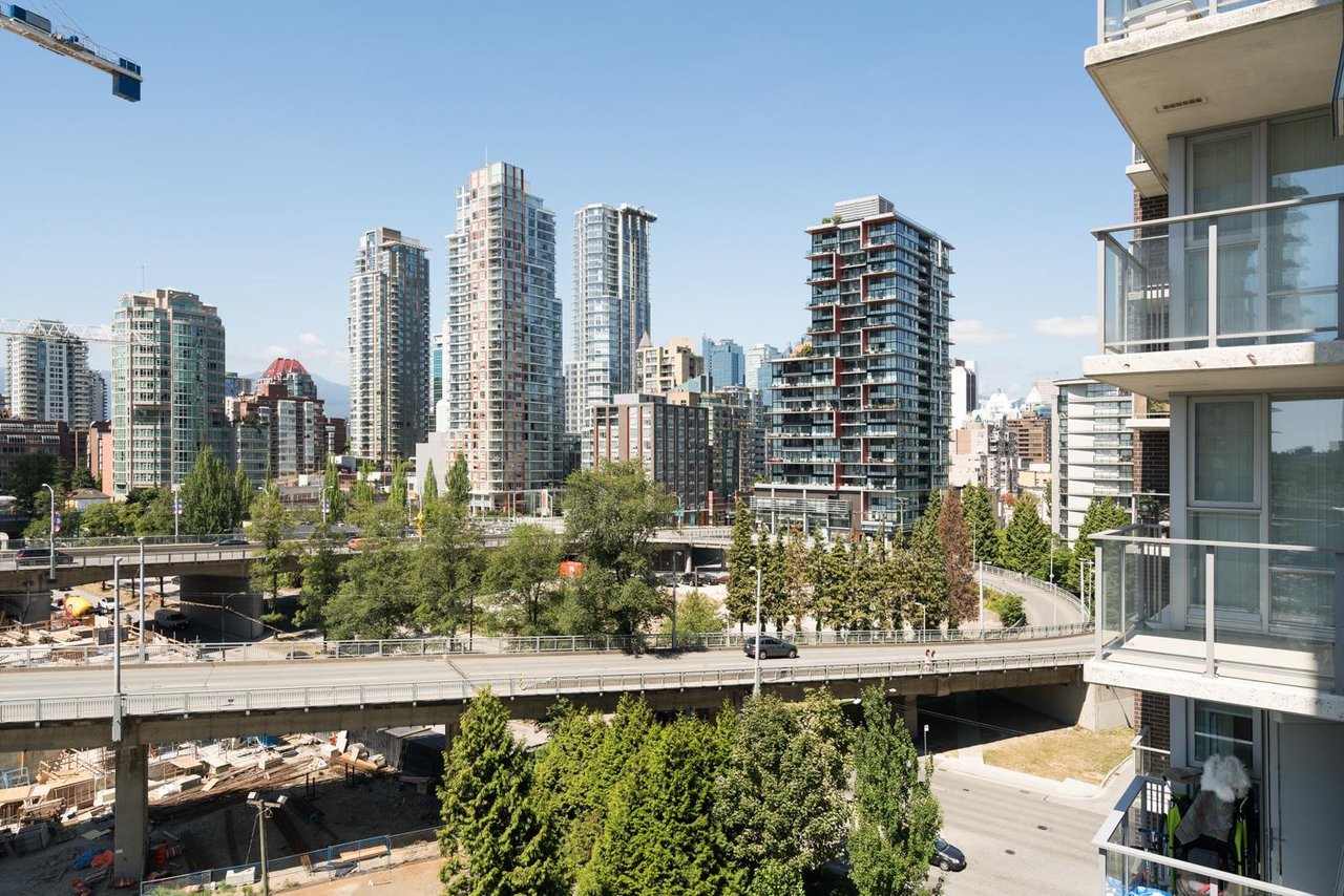 1003-550 Pacific Street, Vancouver
