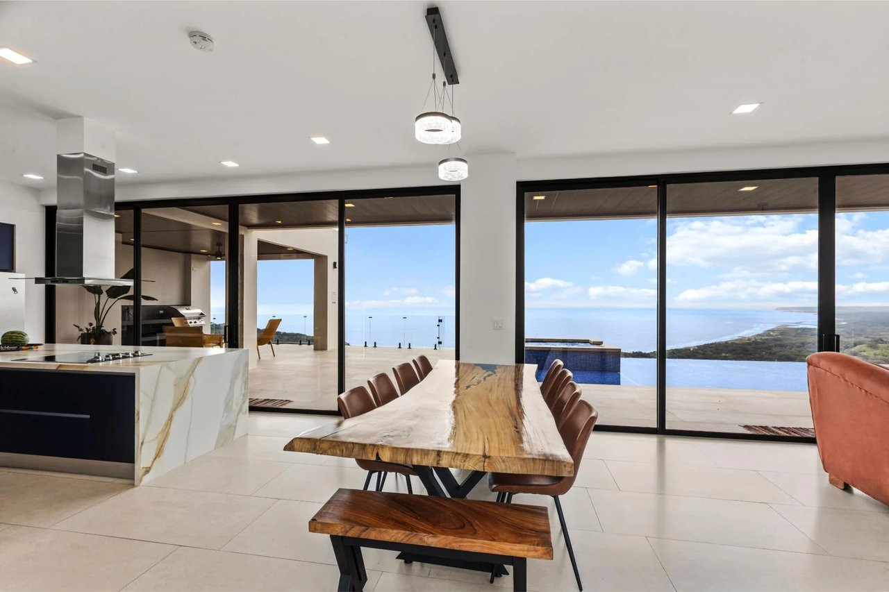 Luxury Ocean View Villa, Jaco, Puntarenas