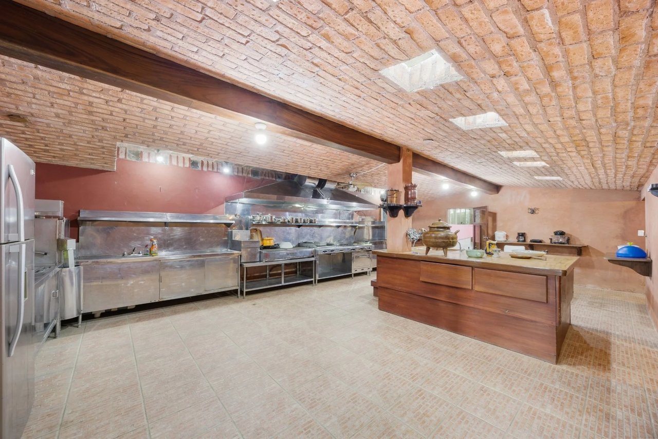 Beachfront Mixed Use Commercial Estate, Flamingo, Guanacaste