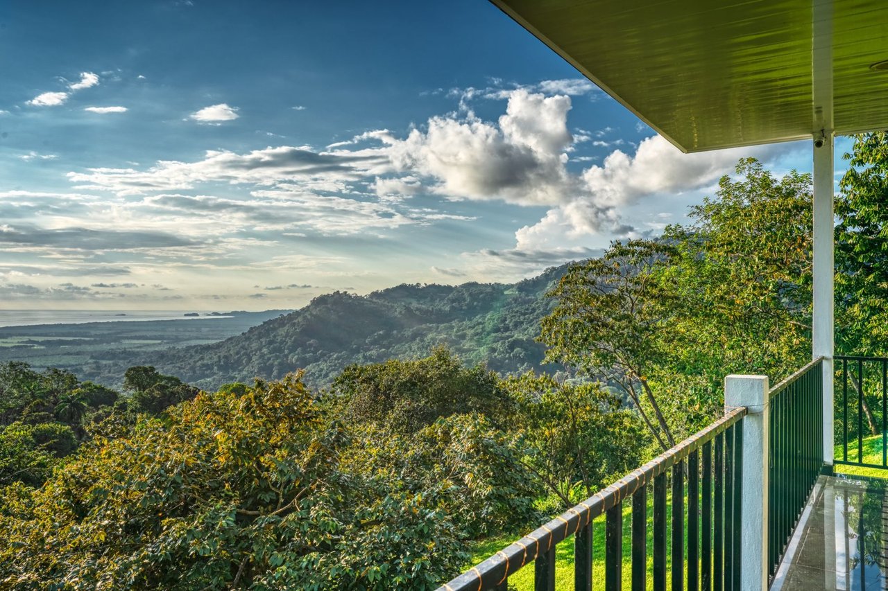 Ocean View Dual Villa Estate, Manuel Antonio, Puntarenas
