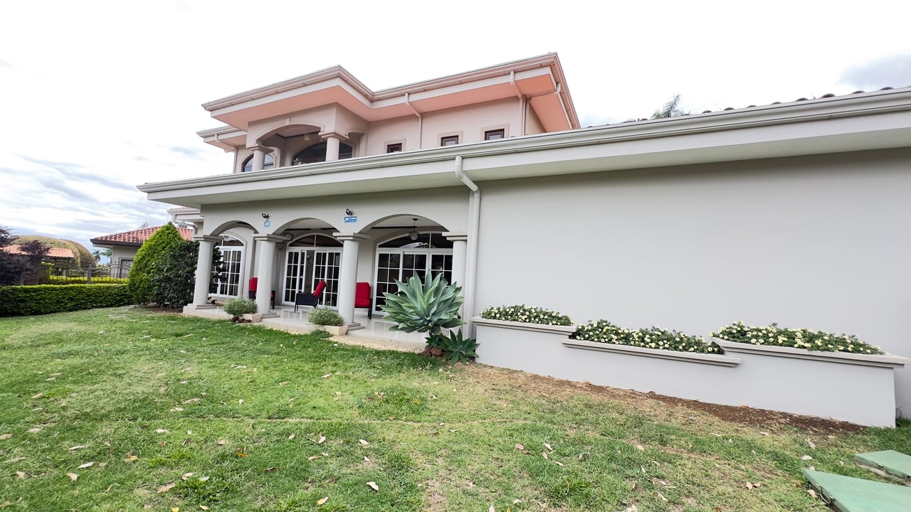 Colonial Estate with Garden, Curridabat, San Jose