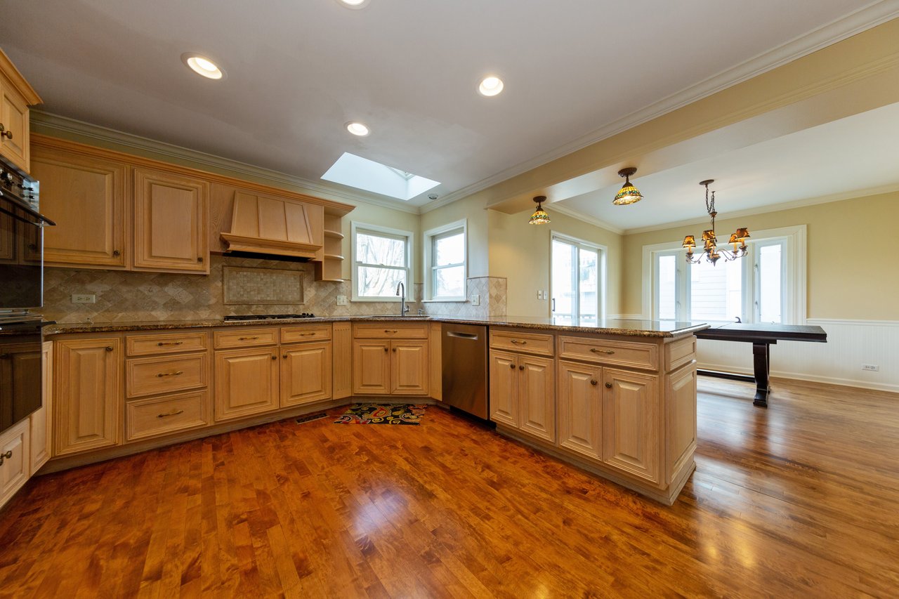 Delightful Home In The Heart Of Hinsdale