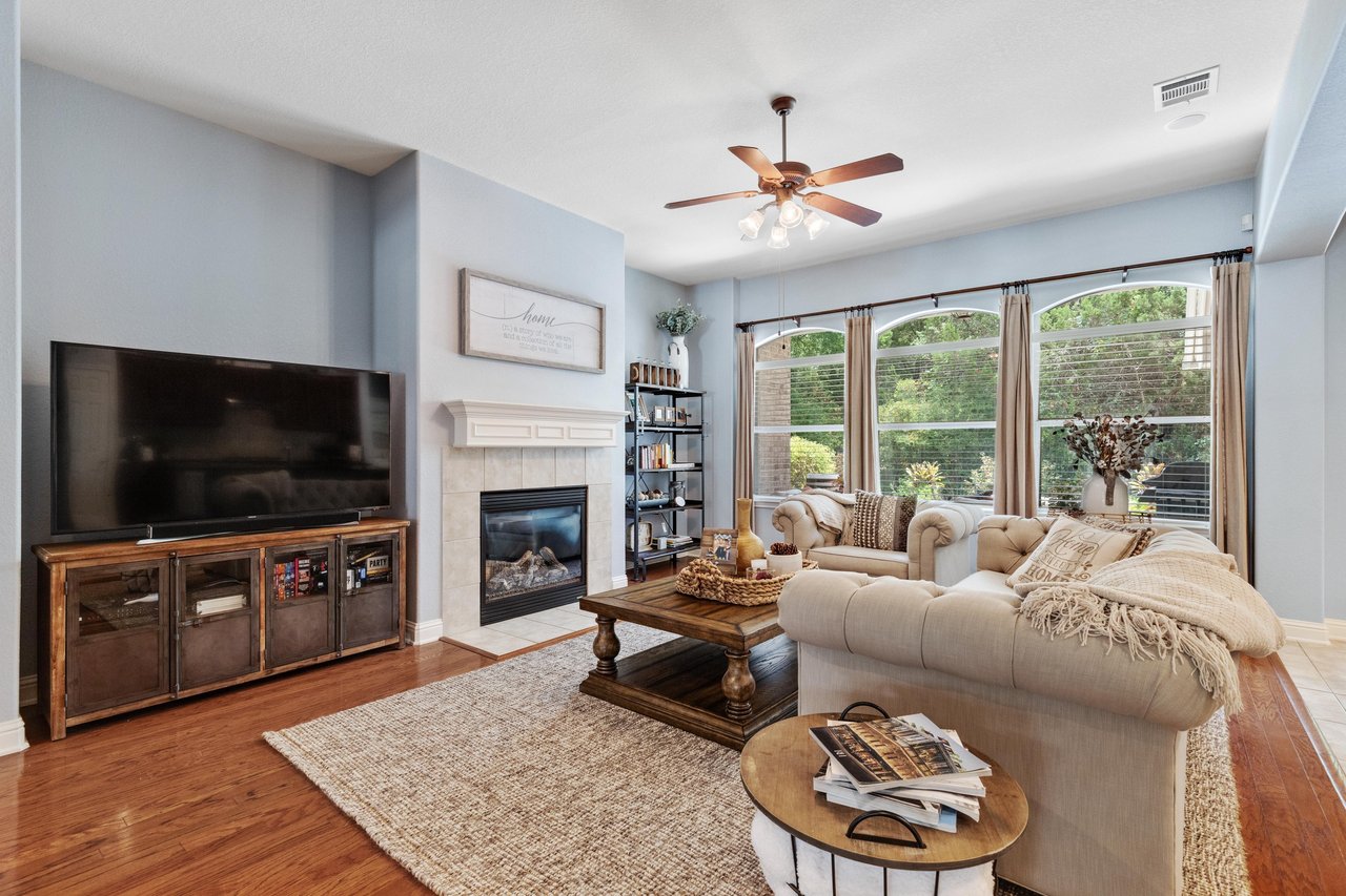 1204 Andrew CV