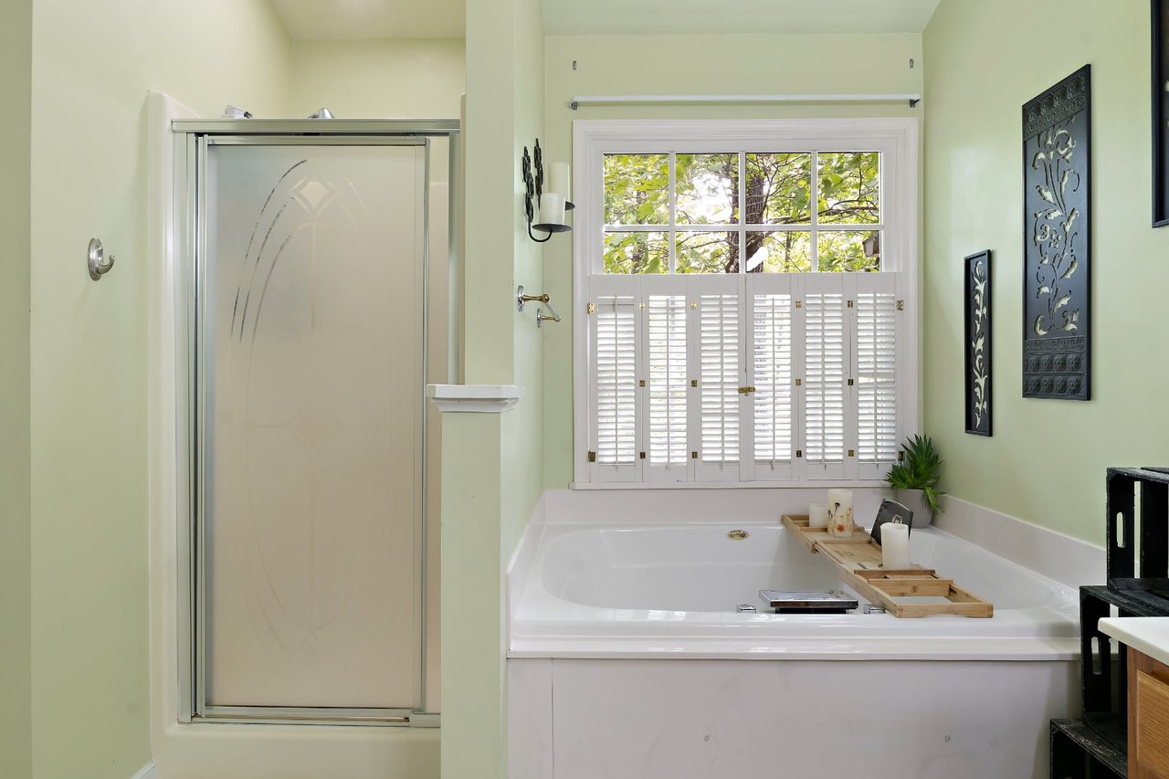 6007 Oak Landing Drive