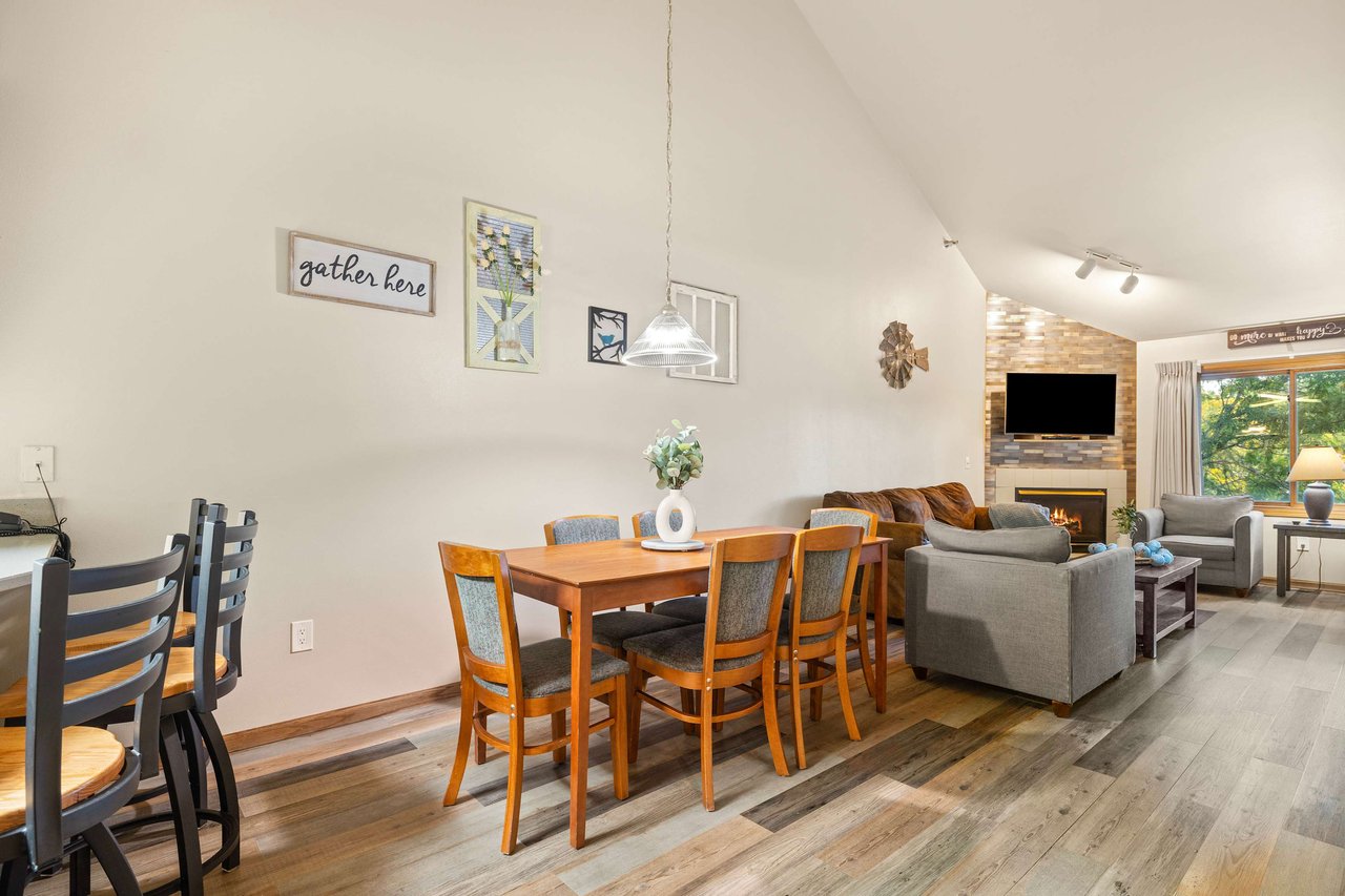 The Cove of Lake Geneva Unit 459