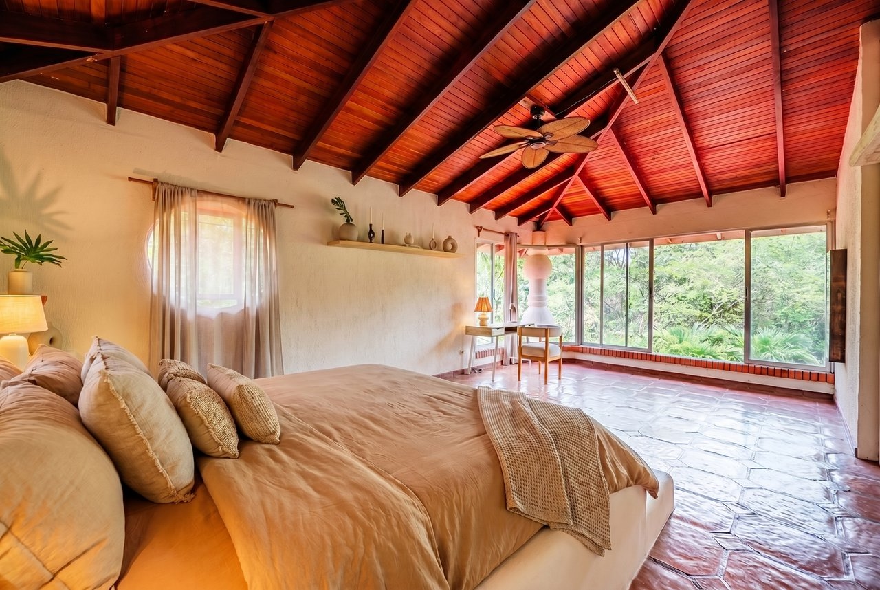 Jungle Compound With River Access, Lake Arenal, Alajuela