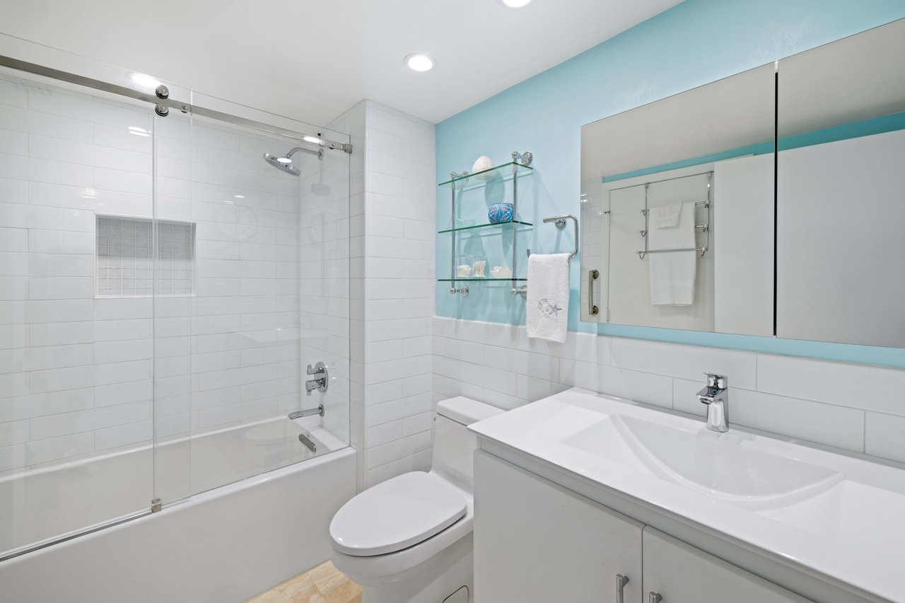 650 West Ave Unit: 2102