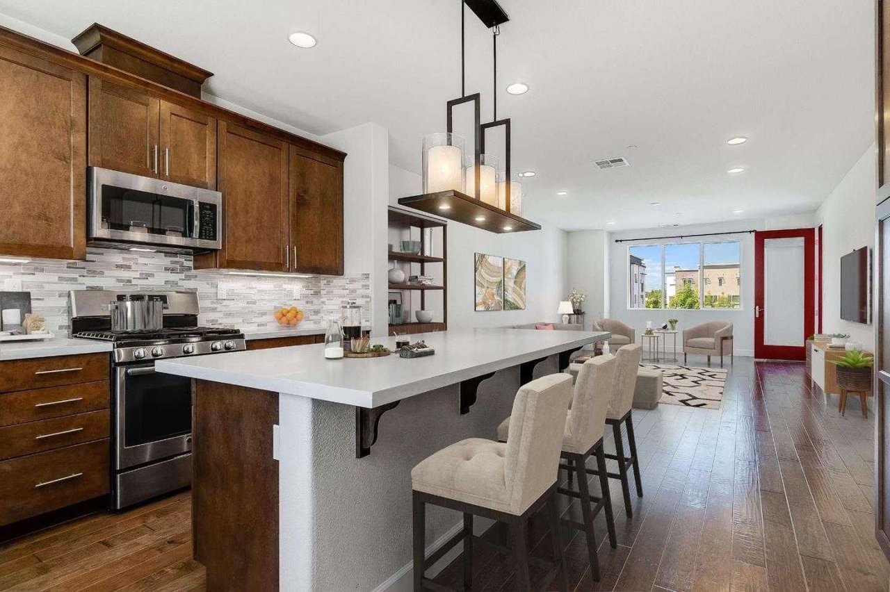 367 Ellicott Loop