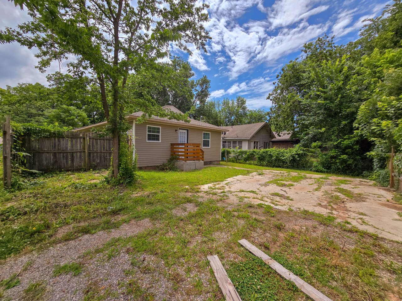 418 N Shawnee