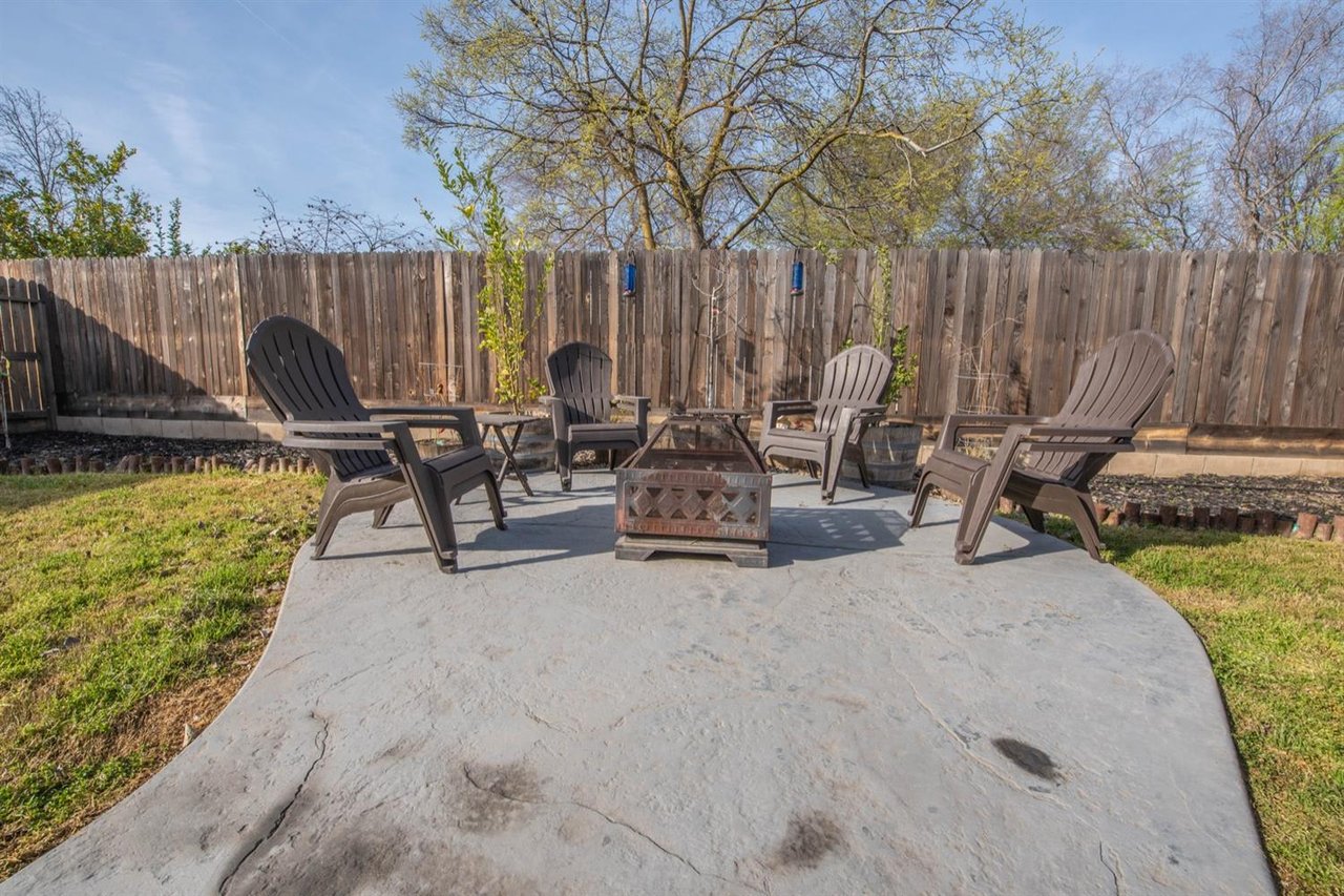 3447 Brimhall Ln