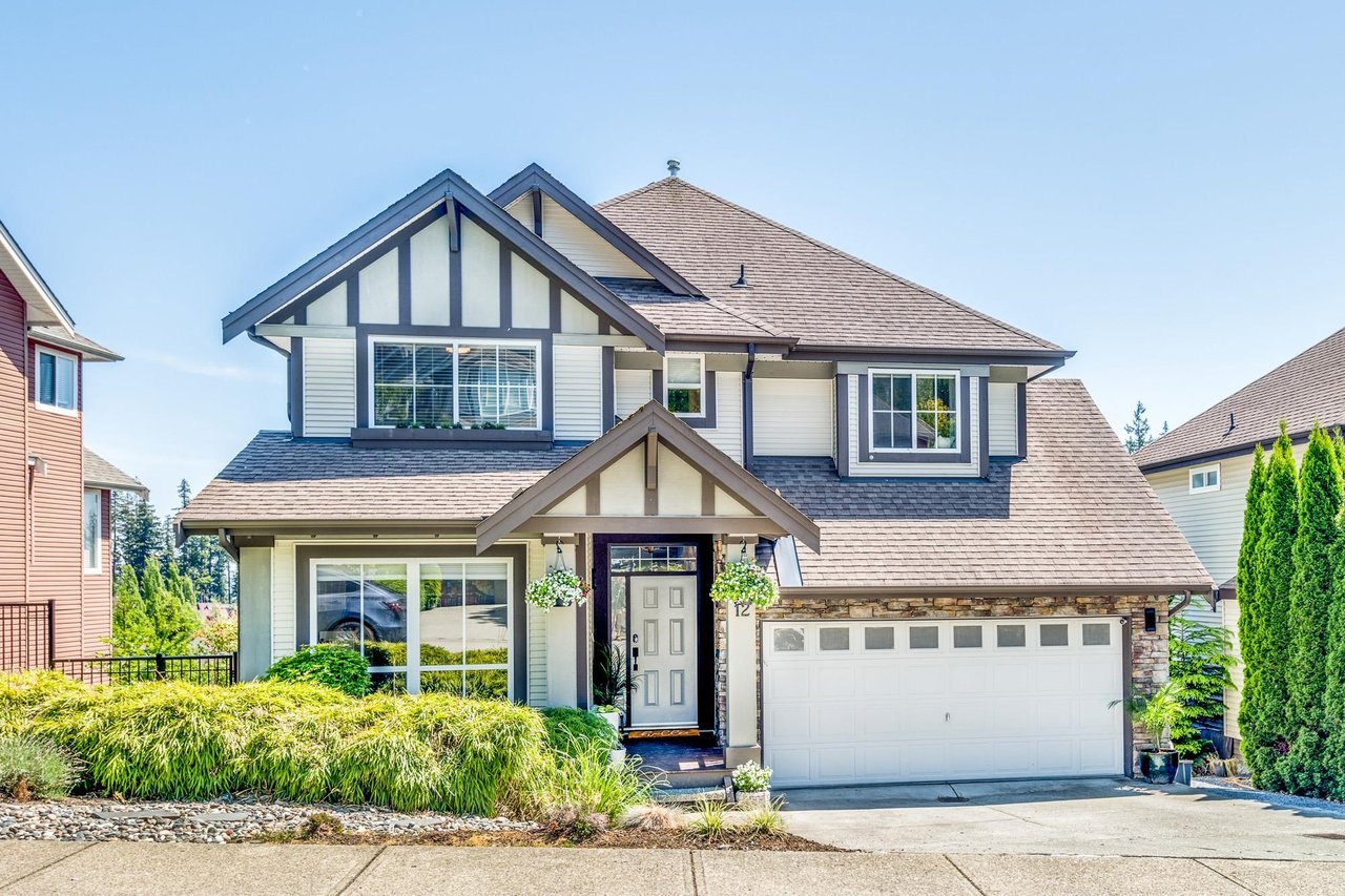12 Greenleaf Dr