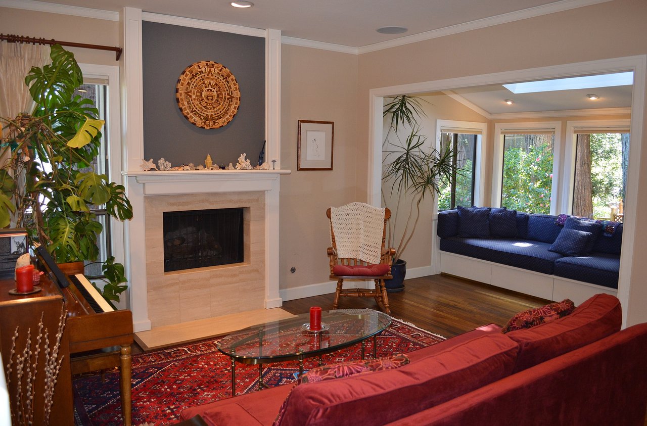 52 Piedmont Road, Larkspur