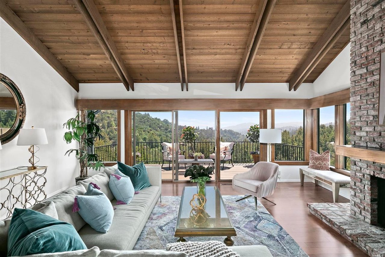 16 Manzanita Pl