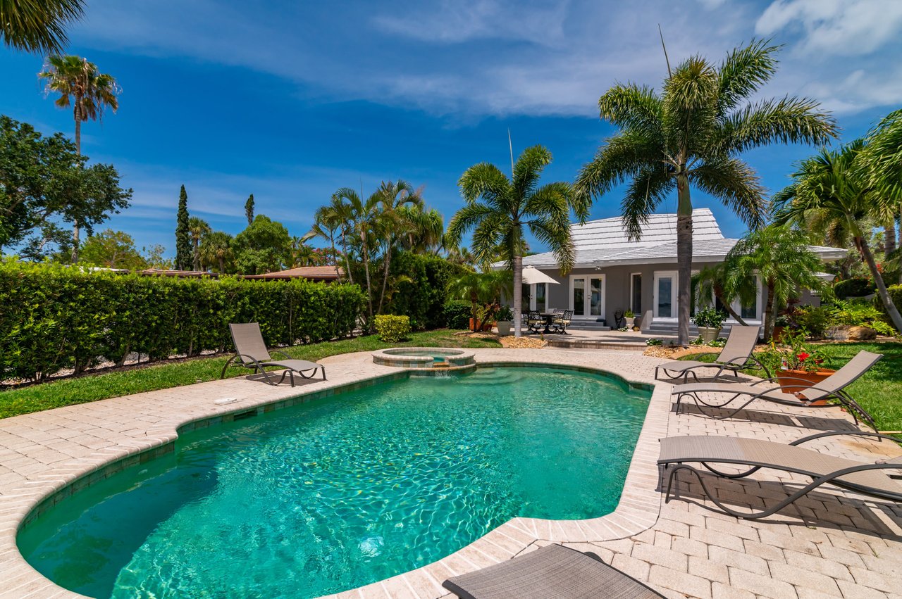 Prestigious Address in Lido Shores