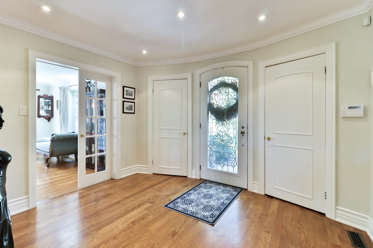 2200 Shardawn Mews
