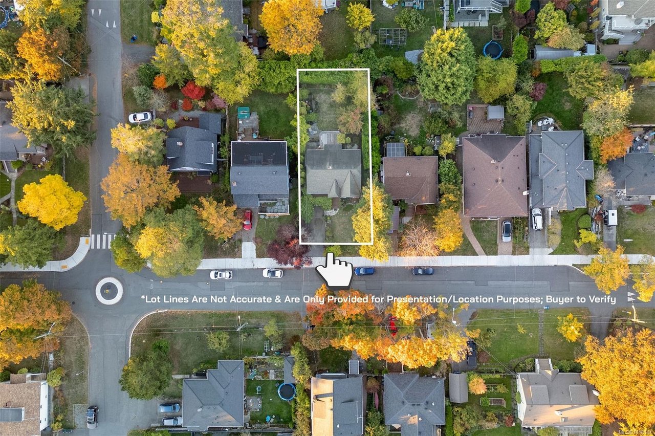 1924 Forrester St, Saanich