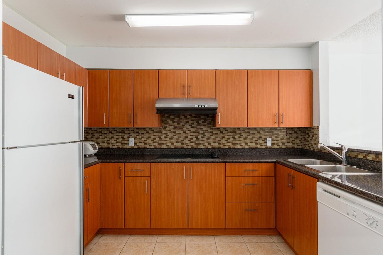 112-7800 St. Albans Rd