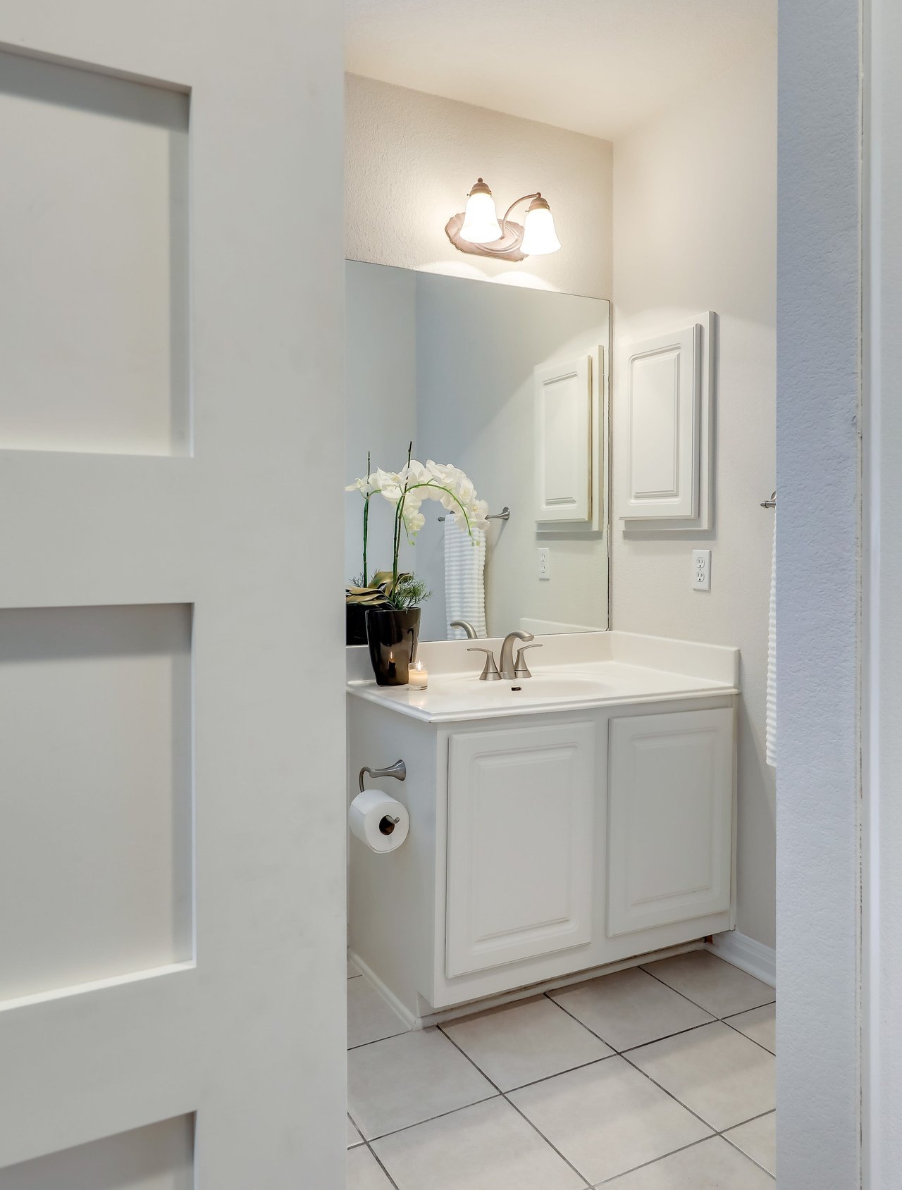 1011 Brodie St #27