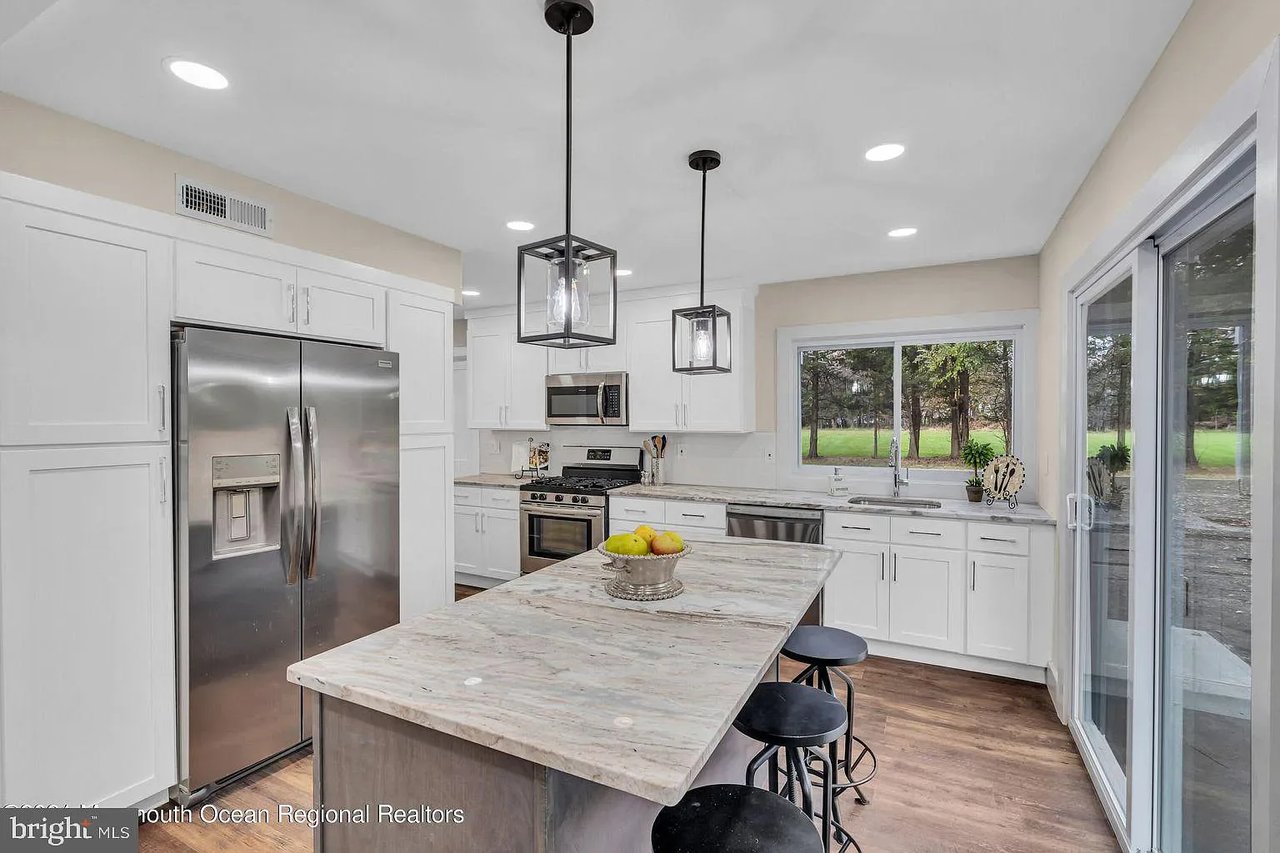 120 Ticonderoga Blvd