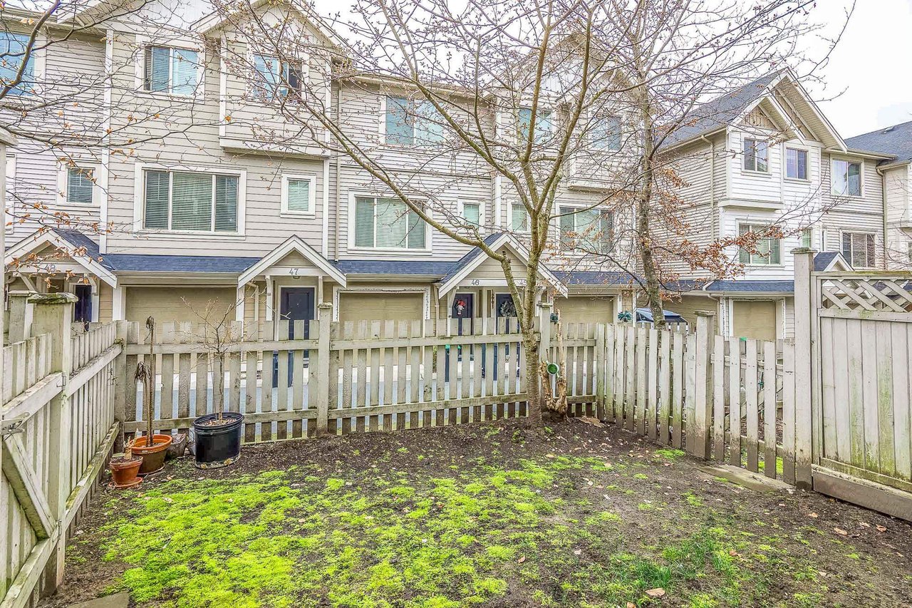 12-19097 64 Ave