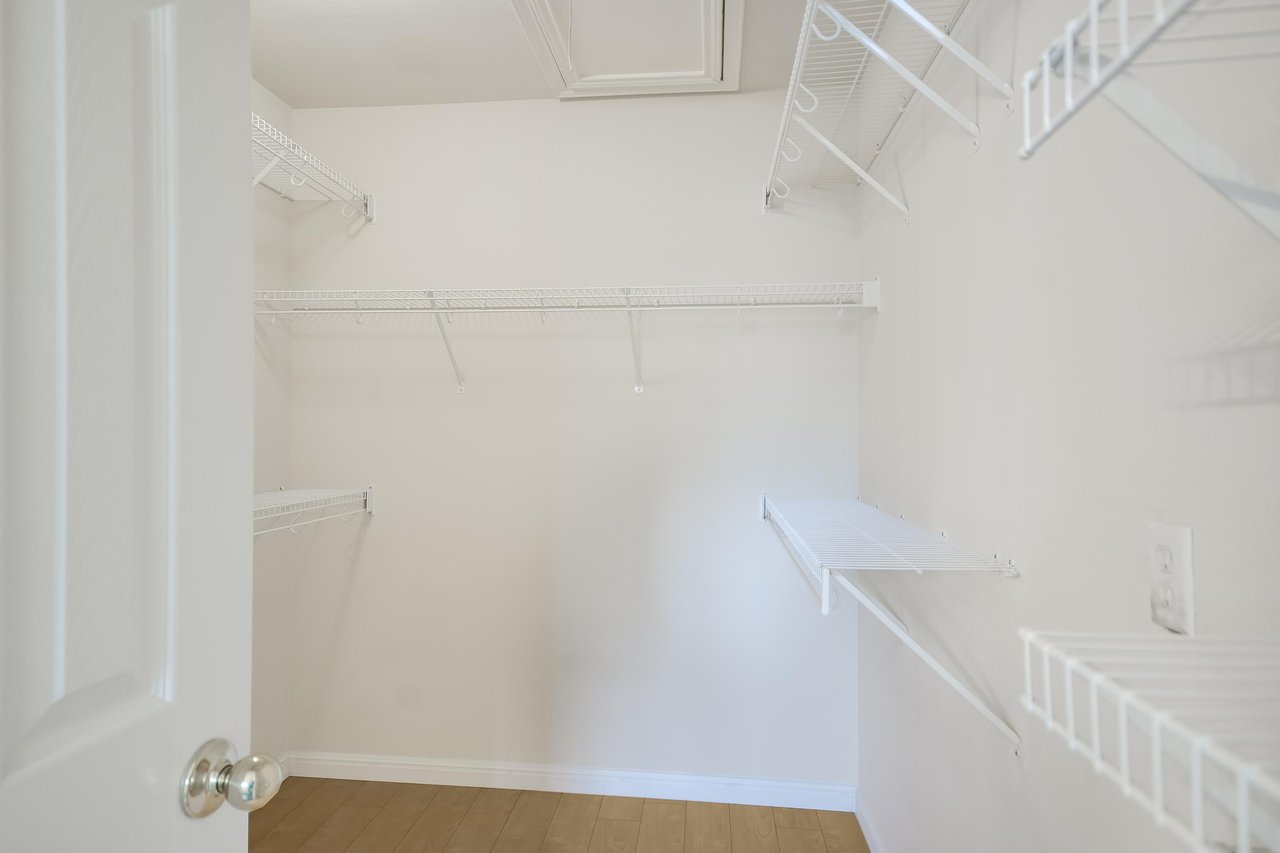 1900 Scofield Ridge Pkwy #701