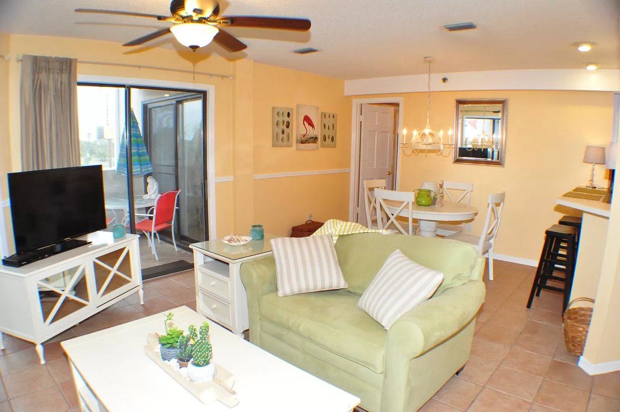 8730 Thomas Drive Unit 1201B