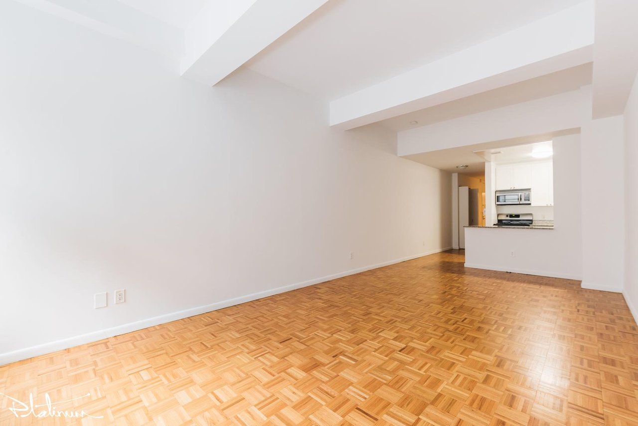 45 Wall Street, Apt 2720