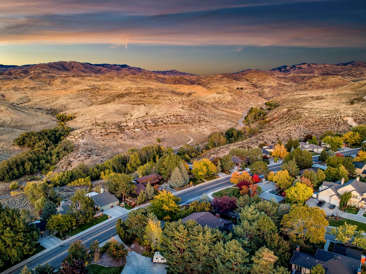 2303 E Table Rock Road