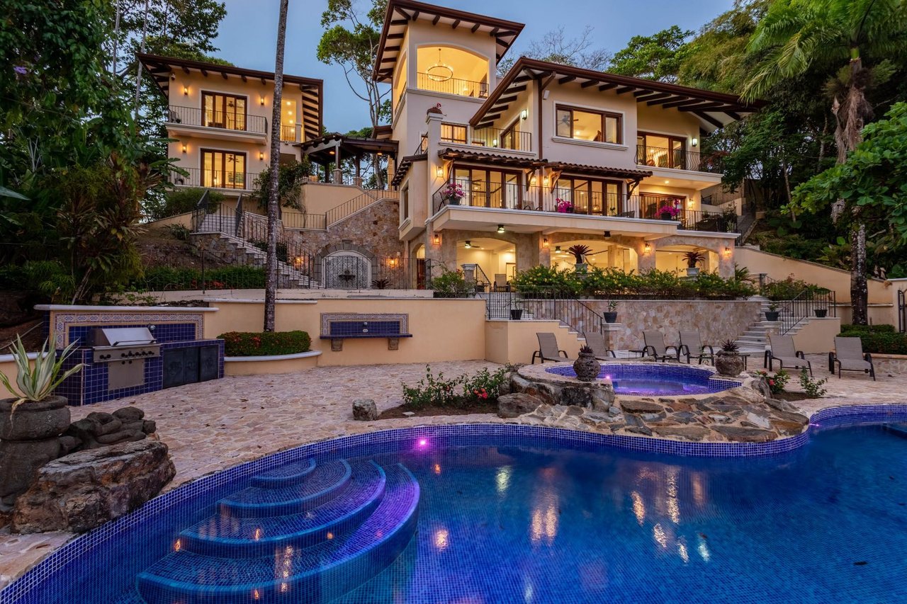 Private Ocean View Estate, Dominical, Puntarenas
