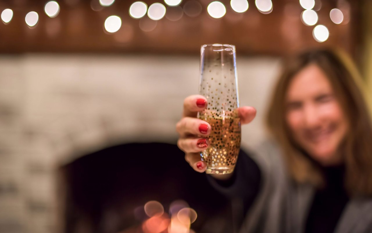 Merry Christmas from the Chawla Real Estate Team!