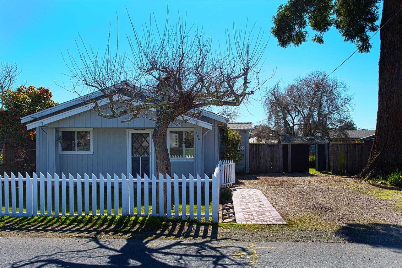 506 Rodriguez ST