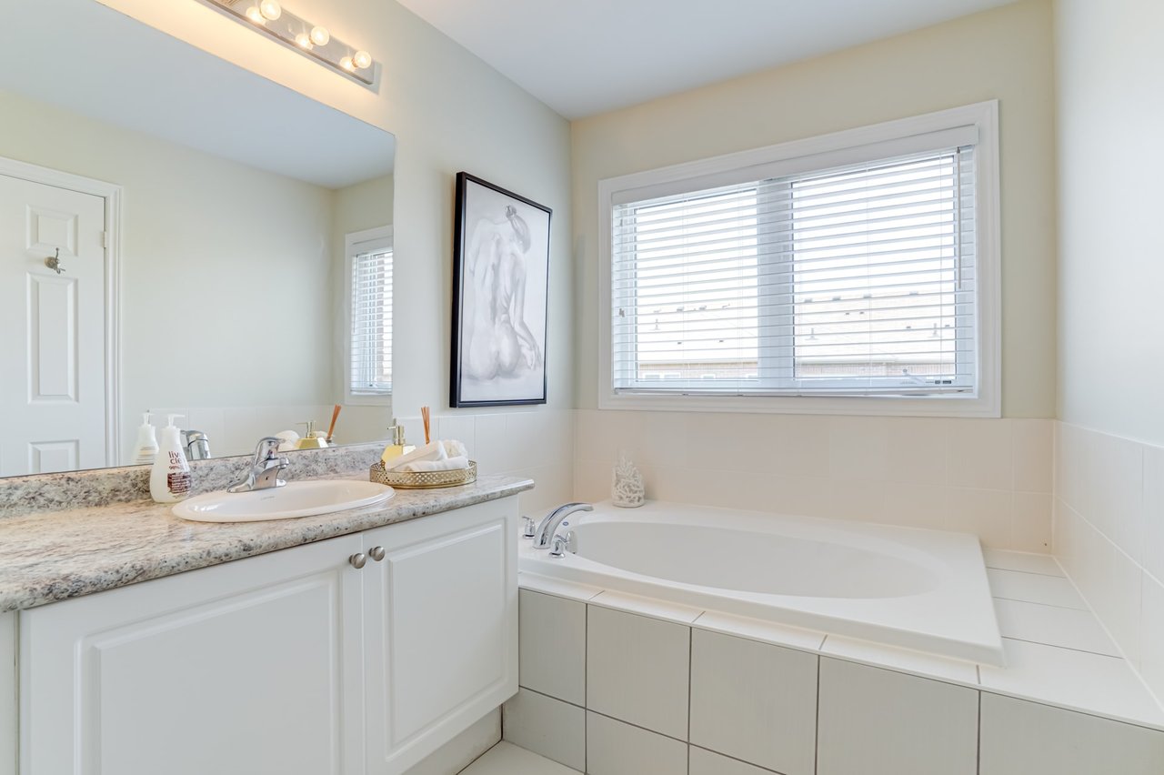 26 Black Locust Dr