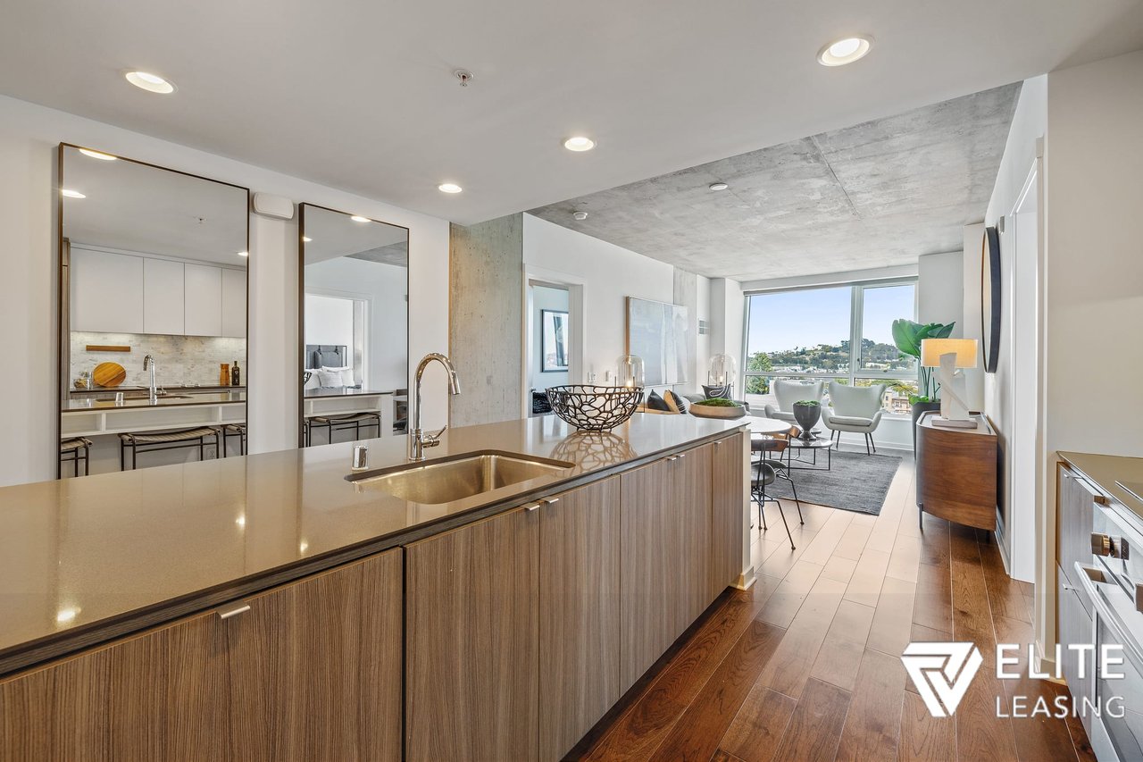 45 Bartlett St., #702