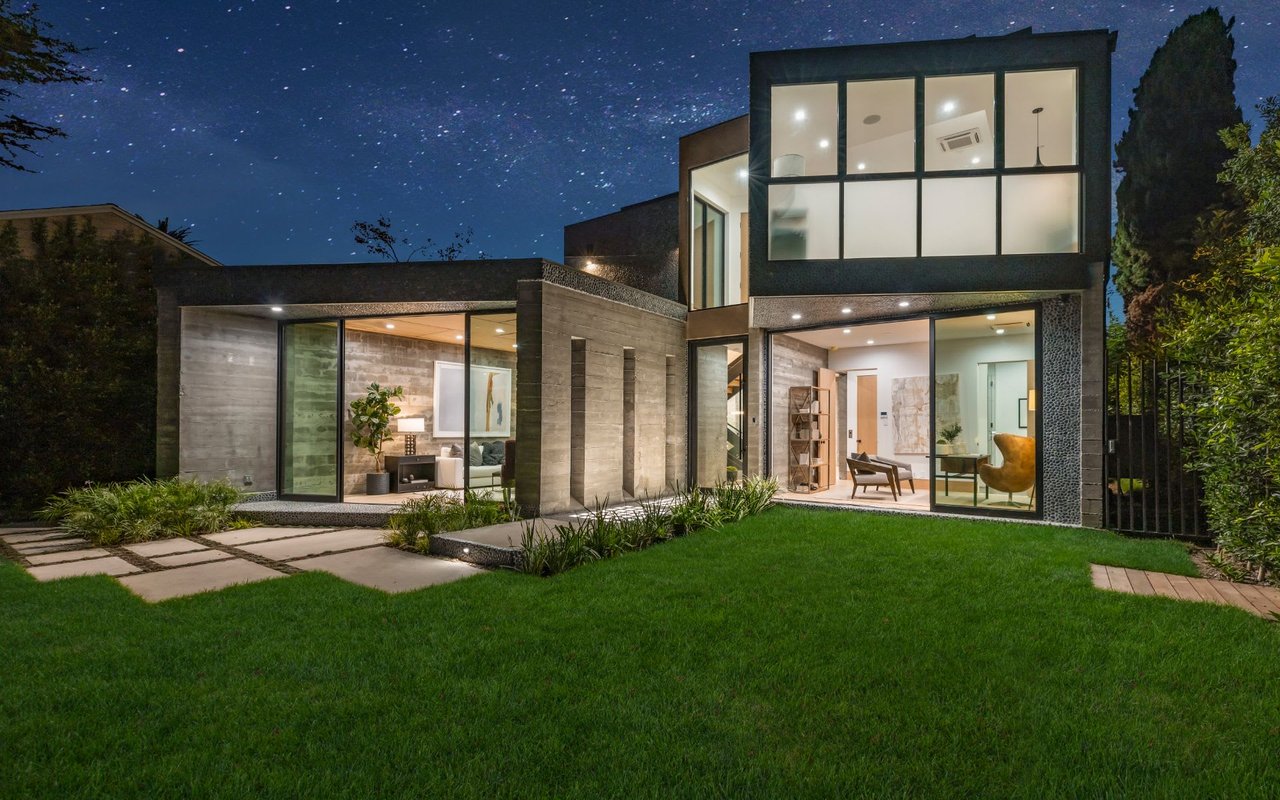 Modern Masterpiece