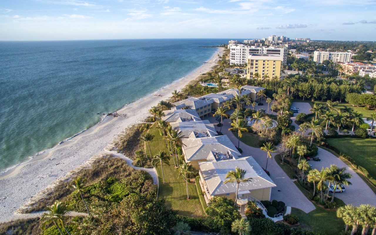 Pelican Bay / Bay Colony