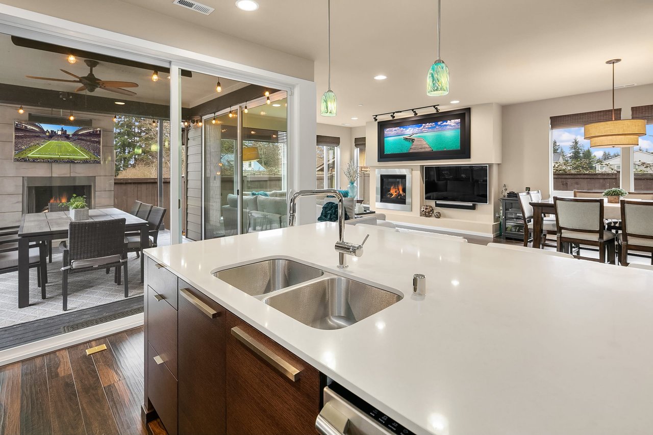 MainVue's Chateau Meridian Calusa