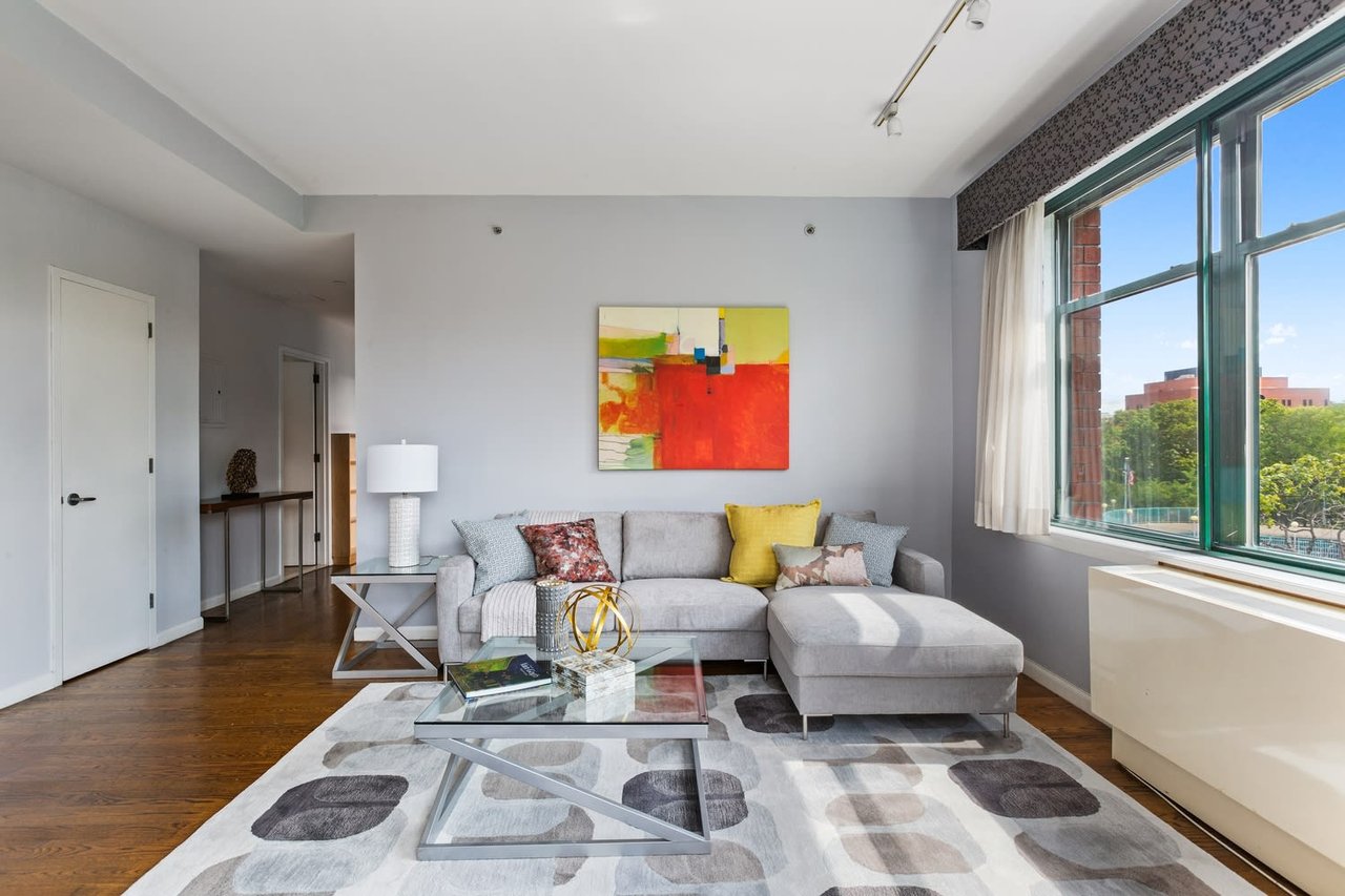2002 5th Avenue Unit: 6-B