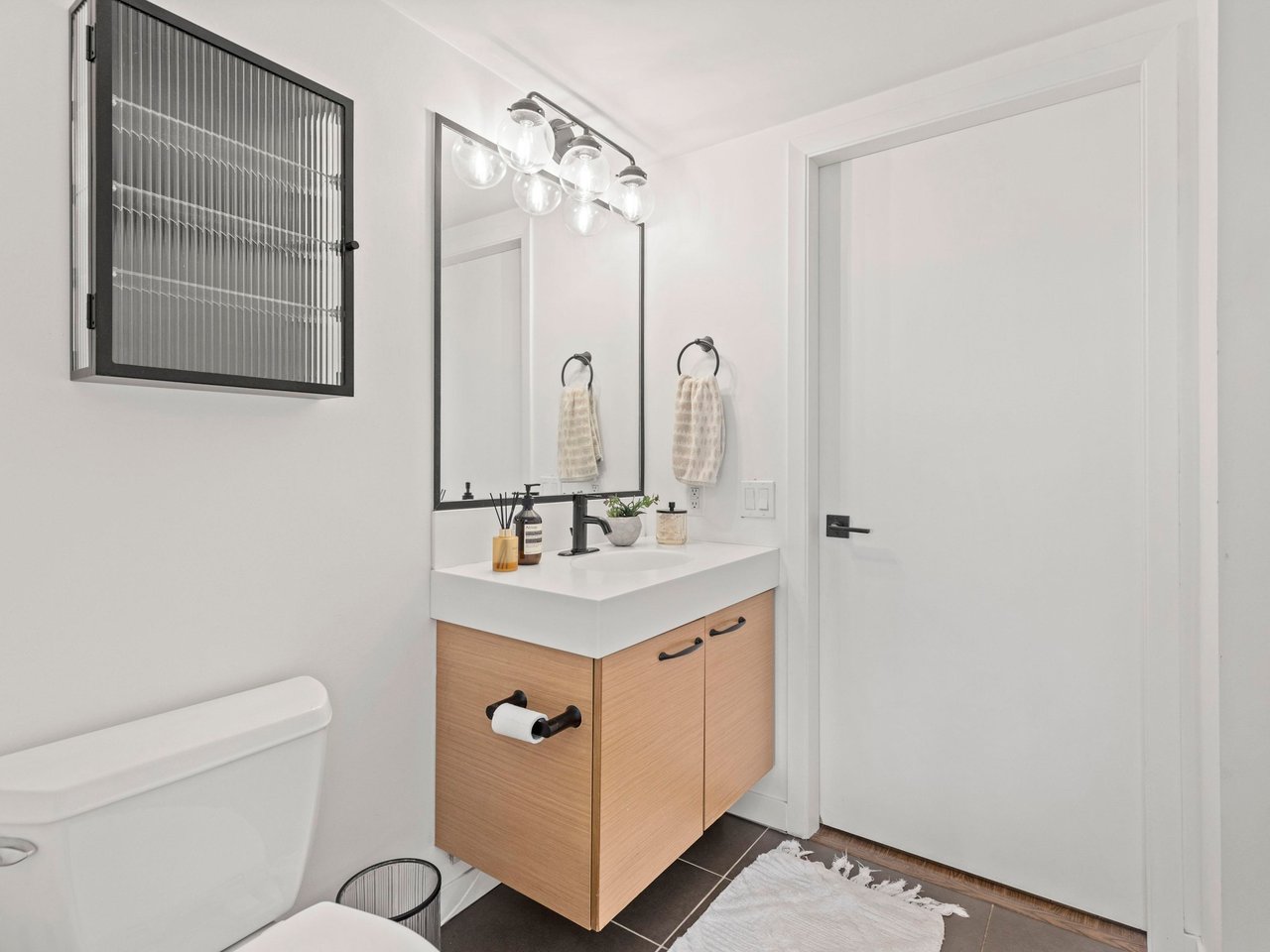 605-2770 Sophia Street, Vancouver