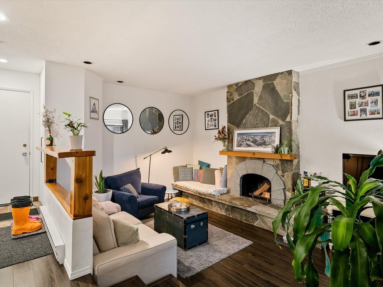 G103-1400 Alta Lake Rd