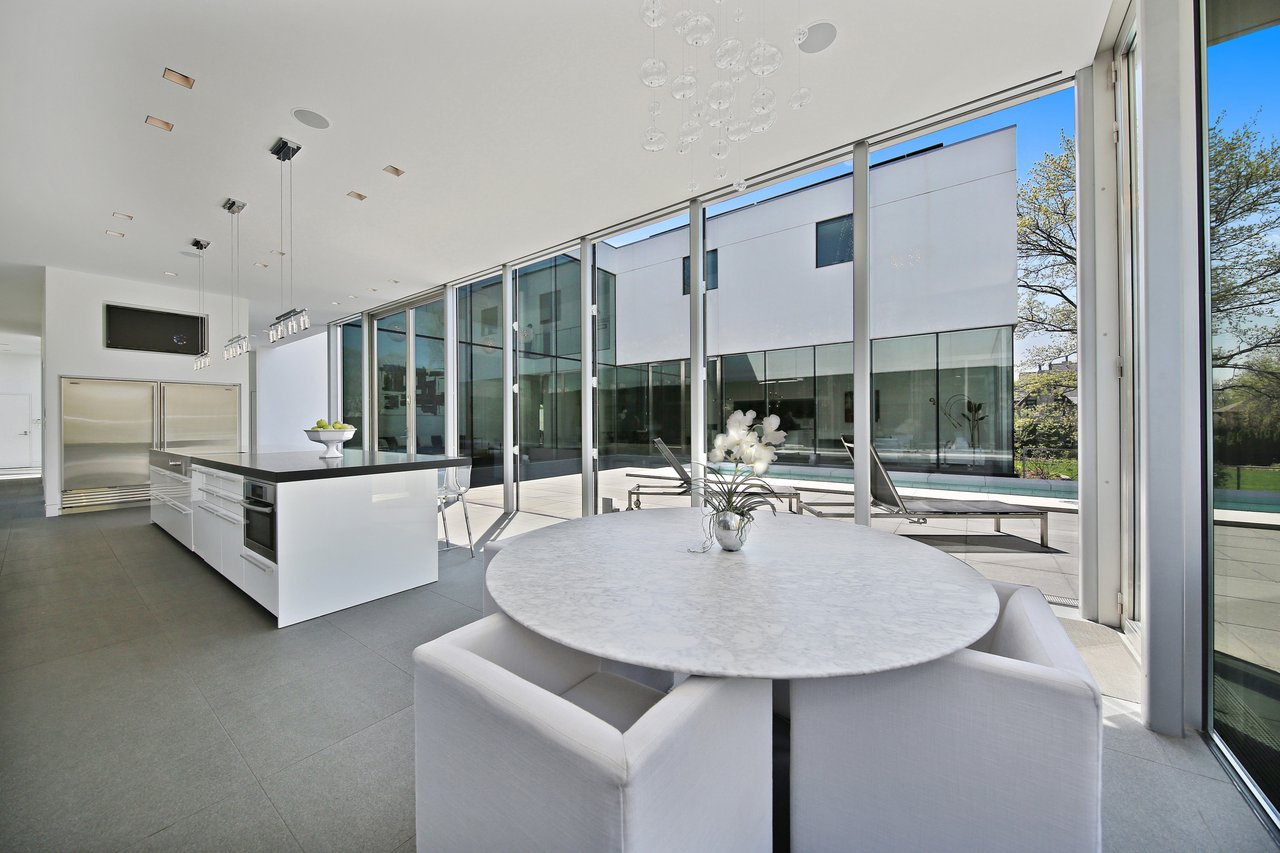 For Those Seeking An Extraordinary Lifestyle