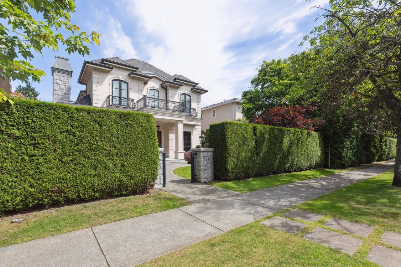 1149 W 26th Ave