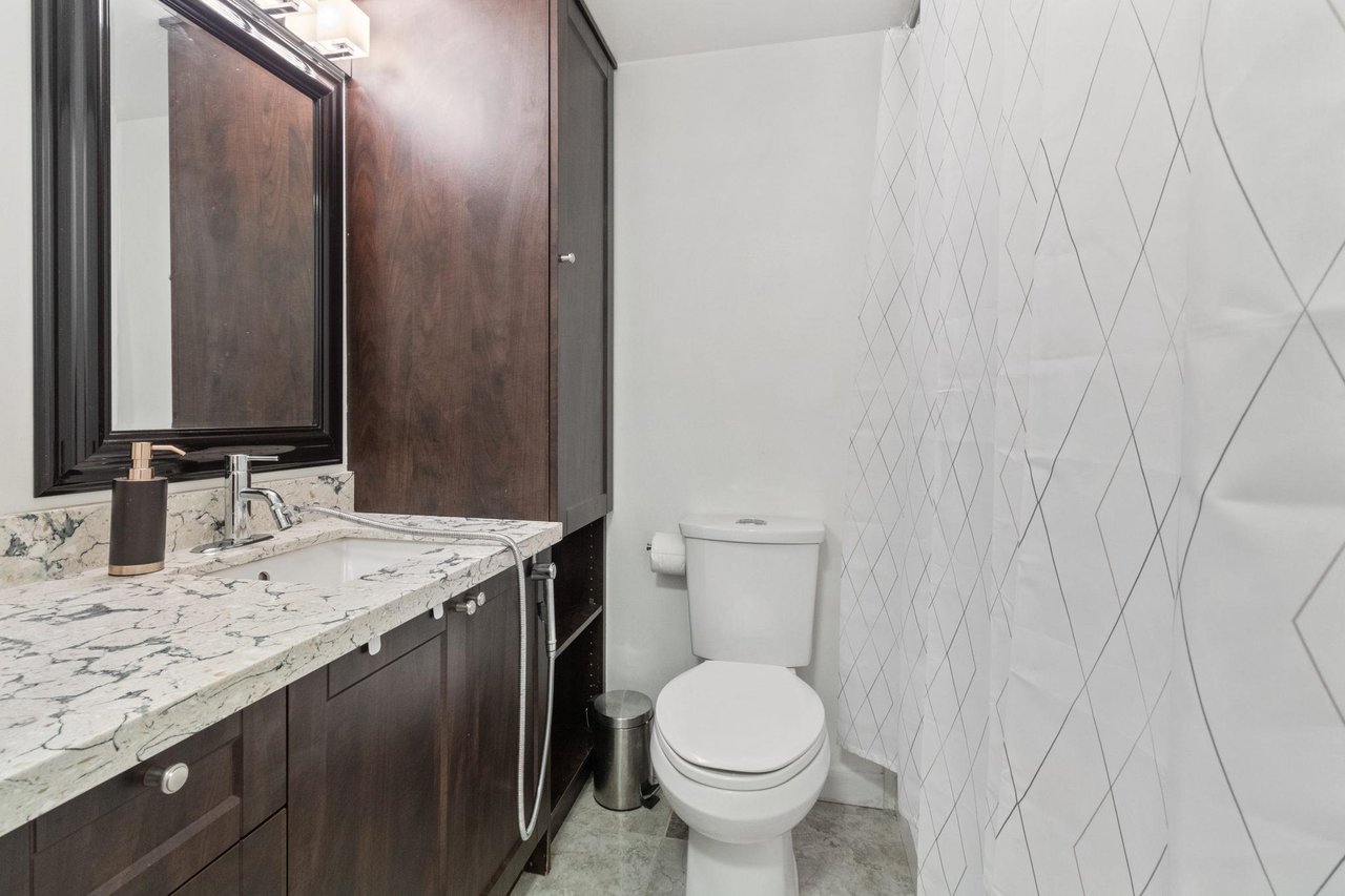 2107-9280 Salish Ct