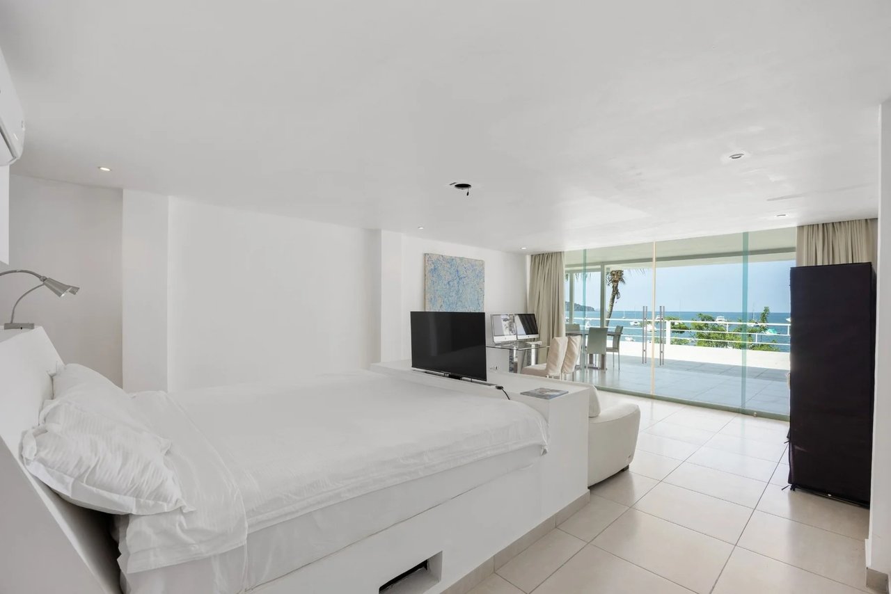 Beachfront Mixed Use Commercial Estate, Flamingo, Guanacaste