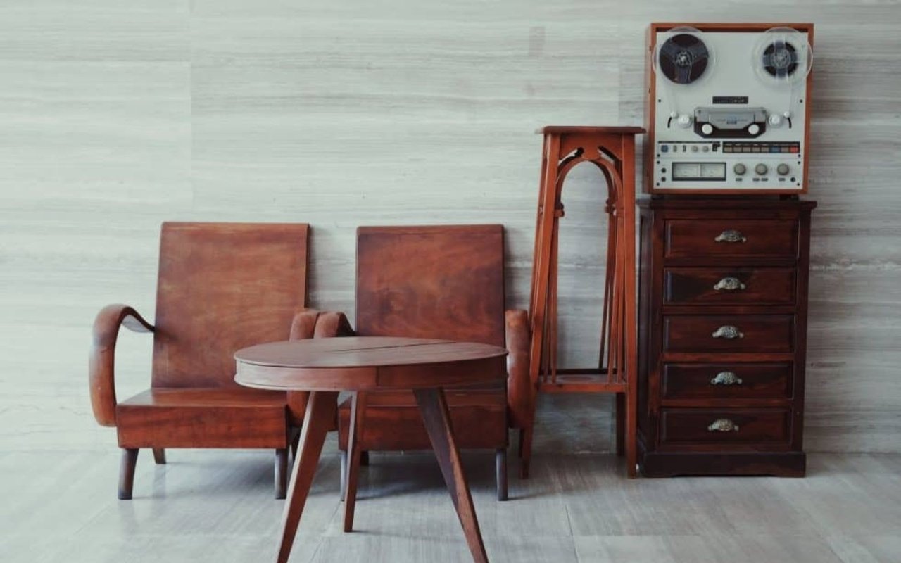 RESTORING VINTAGE FURNITURE: PORTLAND’S BEST SHOPS AND RESOURCES