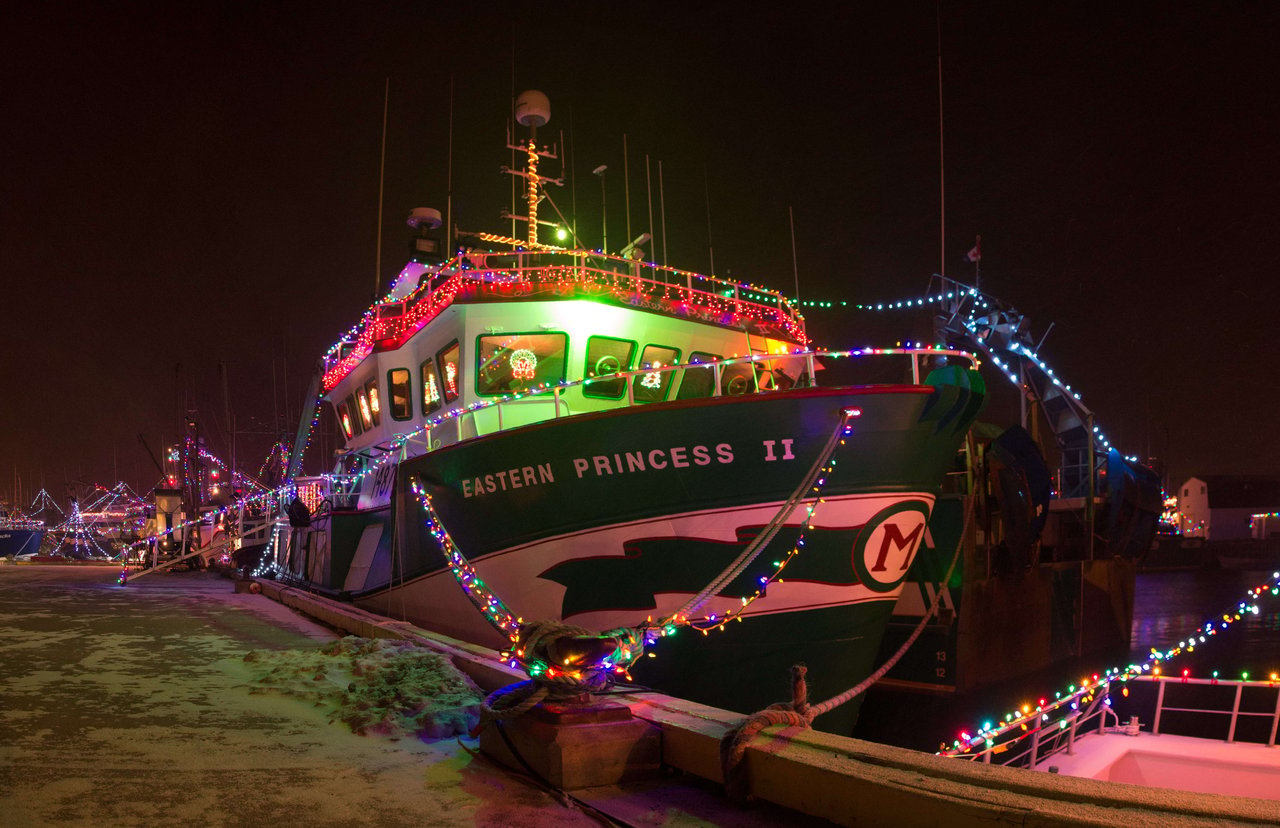 Newport Christmas Boat Parade