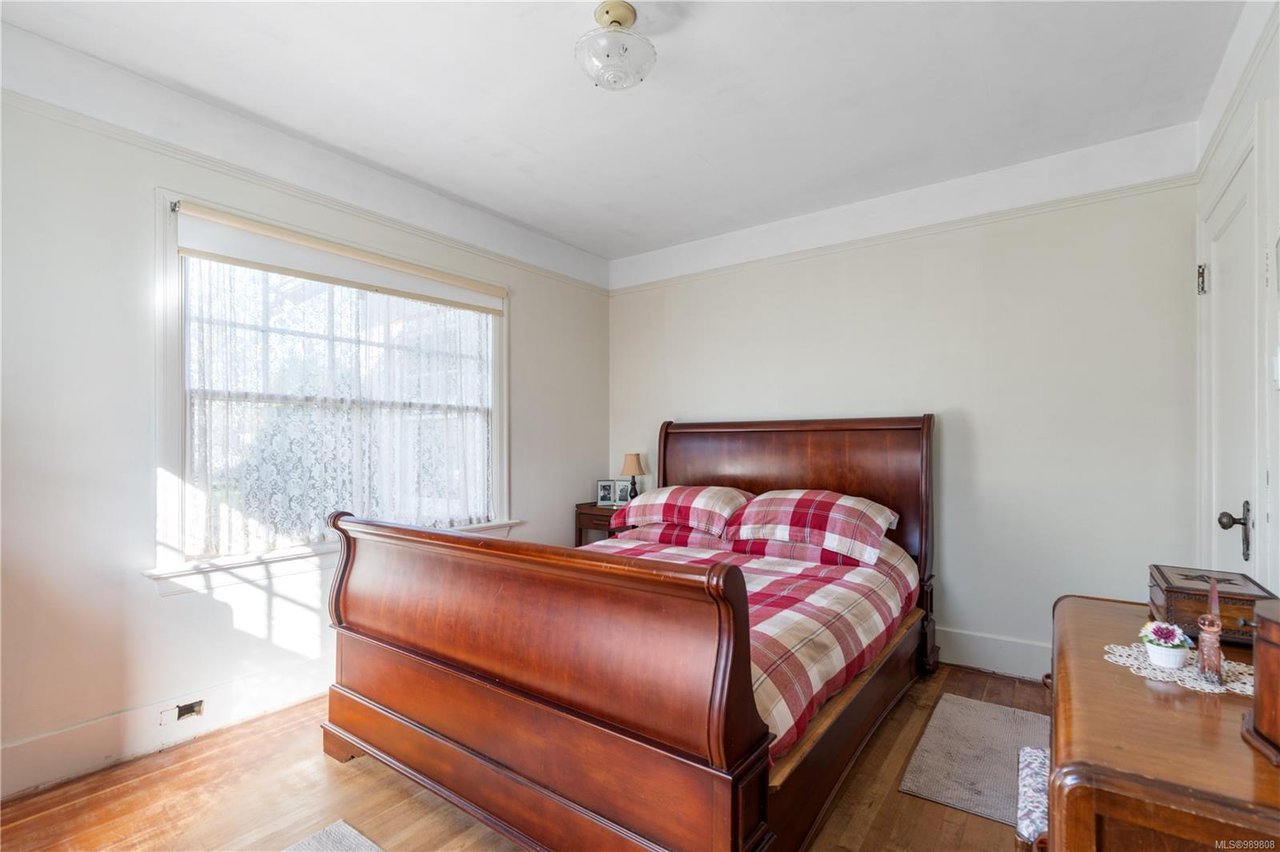 1867 Feltham Rd
